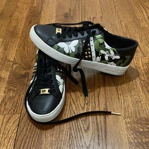 Michael Kors Green New Leather Butterfly Studded Lace Up Sneaker Daily Platforms